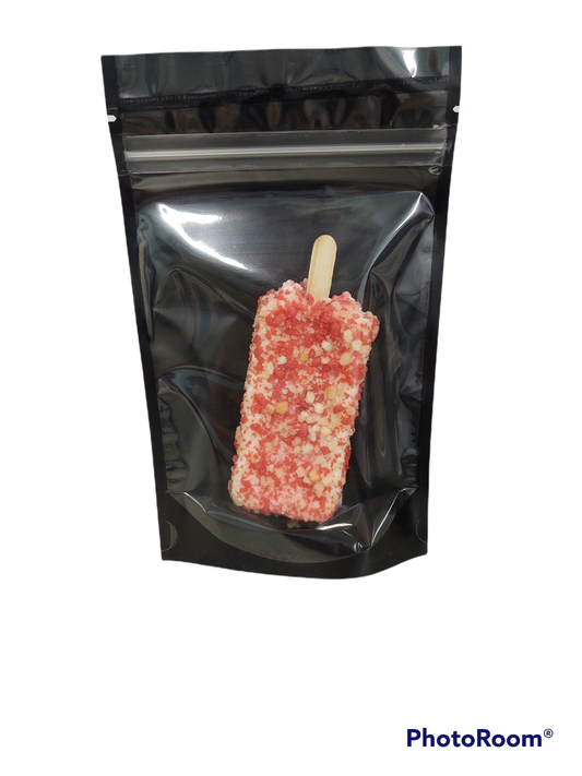 Strawberry-Vanilla Crunch Bar (Freeze-Dried Strawberry Shortcake Style Bar)