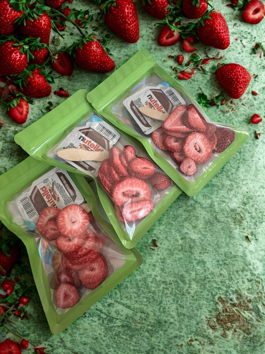 Strawberry Dipper Delight freeze-dried strawberries with Nutella dip cup