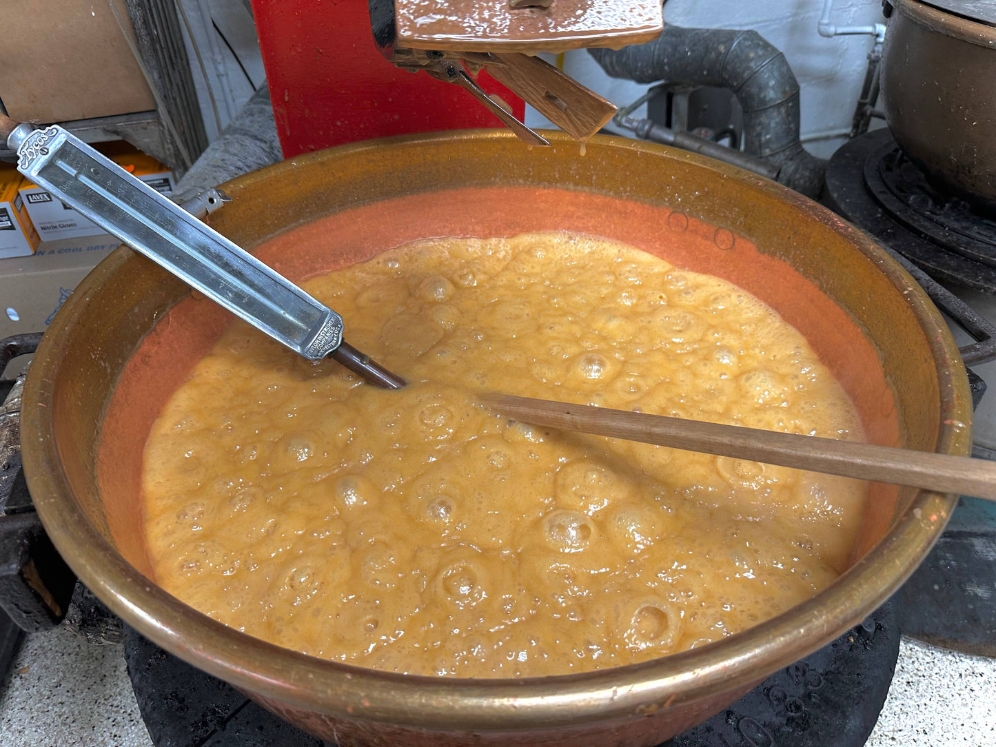 Deluxe Caramel Assortment Milk & Dark Chocolate Gift Box